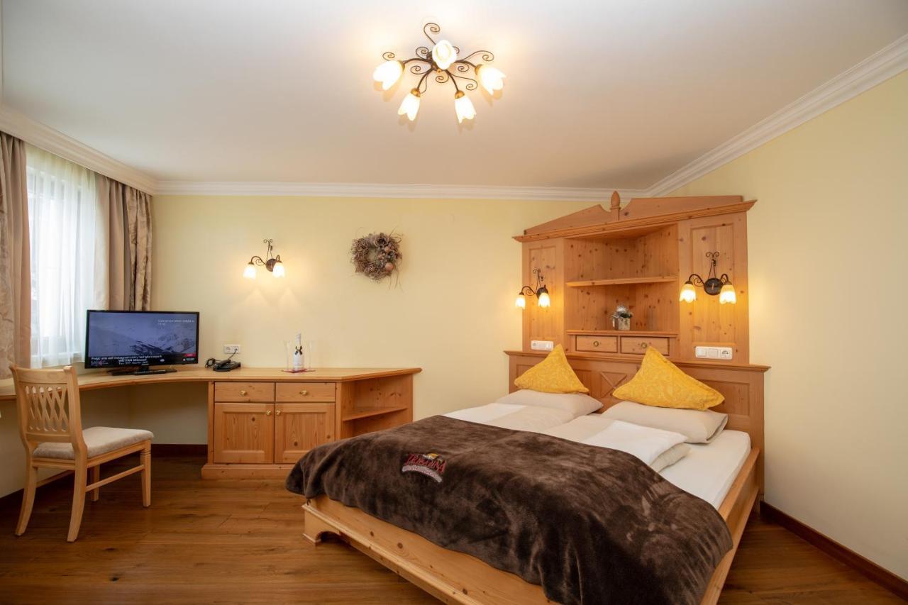 Alpenresidenz Trisanna Bed and Breakfast Ischgl Buitenkant foto